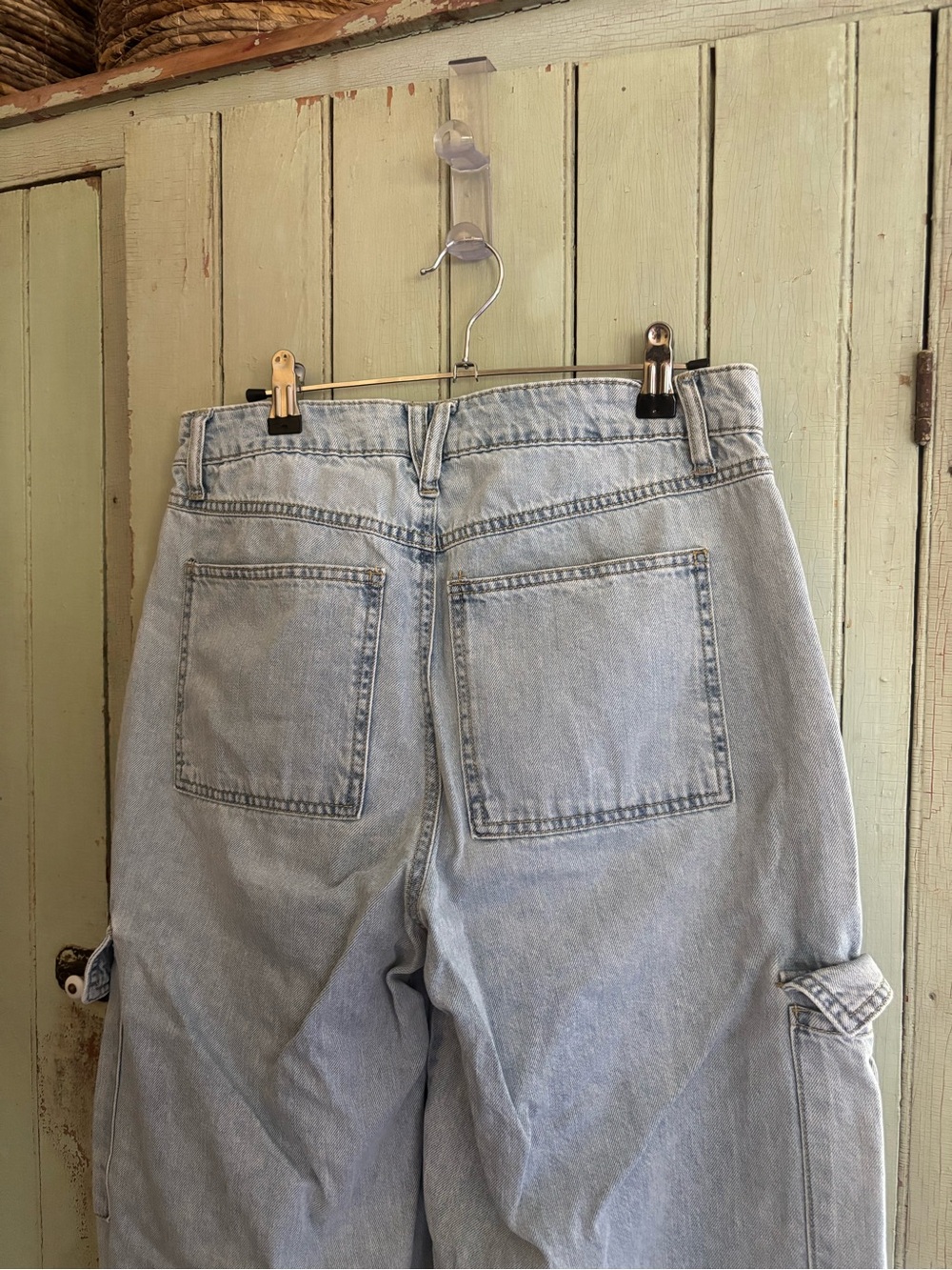 No Boundaries Light Blue Cargo Jeans with Bows - Picture 4 of 4